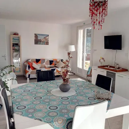 Apartment Gite Agnes Et Olivier Burlats